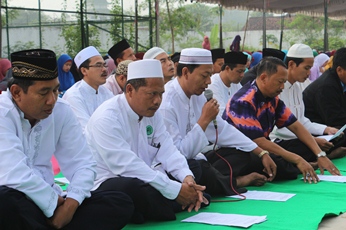 Istighosah dan Do’a Bersama FTIK
