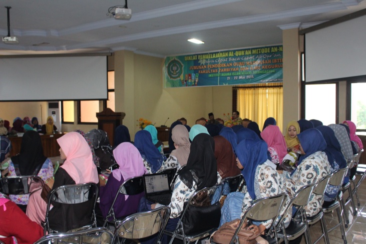 DIKLAT PEMBELAJARAN AL-QUR’AN METODE AN-NAHDLIYAH JURUSAN PENDIDIKAN GURU MADRASAH IBTIDAIYAH (PGMI)