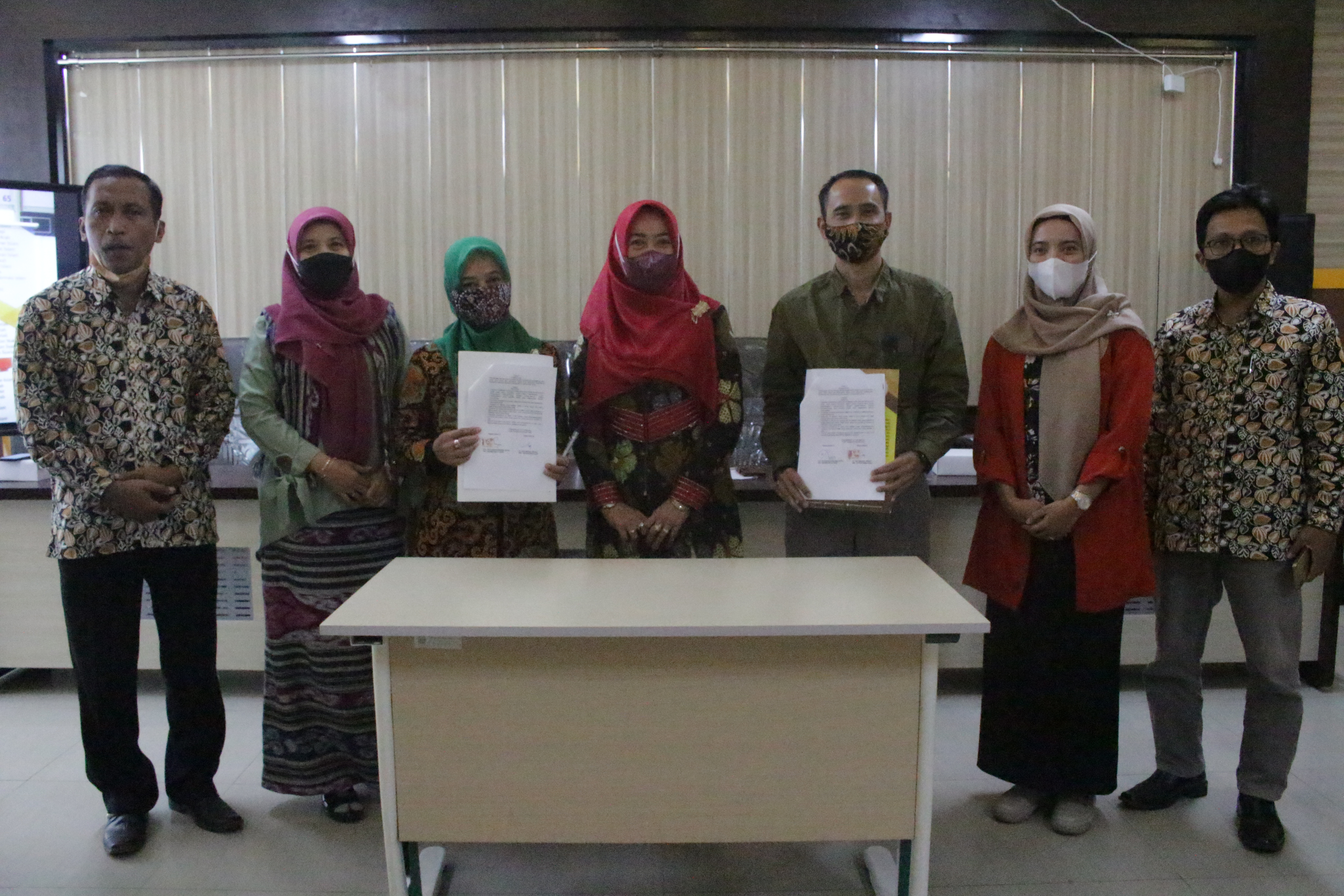 TADRIS BAHASA INDONESIA (TBIN) PENANDATANGANAN NOTA KESEPAHAMAN