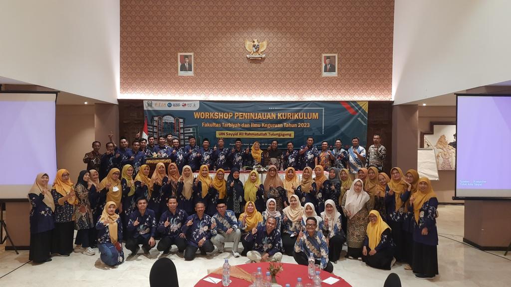 FTIK UIN SATU Tulungagung Gelar Workshop Peninjauan Kurikulum